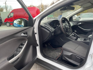 Ford Focus foto 11