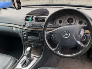 Mercedes E-Class foto 8