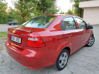 Chevrolet Aveo foto 2