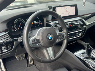 BMW 5 Series foto 10