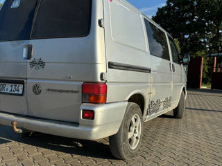 Volkswagen Transporter foto 3