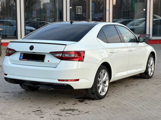 Skoda Superb foto 4