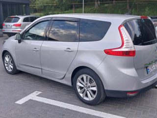 Renault Grand Scenic foto 3