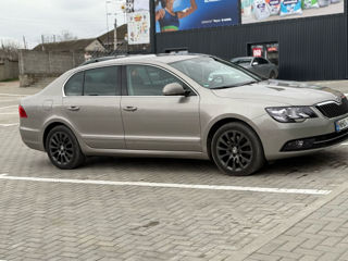 Skoda Superb фото 1