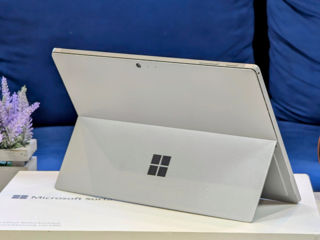 Microsoft Surface Pro 6 2K Touch (Core i5 8350u/8Gb Ram/128Gb SSD/280 Cycles/12.3 PixelSense Touch) foto 10