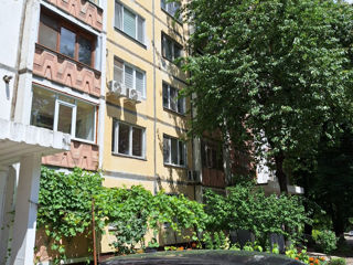 3-х комнатная квартира, 77 м², Буюканы, Кишинёв