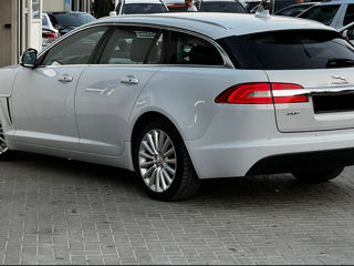 Jaguar XF foto 2