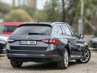 Skoda Superb foto 4