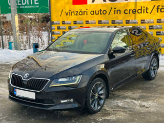 Skoda Superb foto 3