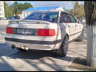 Audi 80