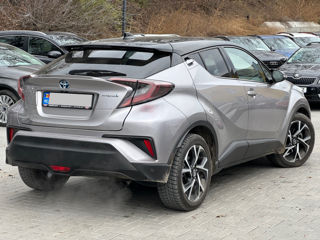 Toyota C-HR foto 3