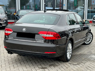 Skoda Superb foto 3