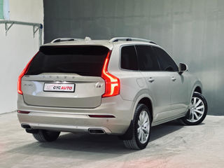 Volvo XC90 фото 3