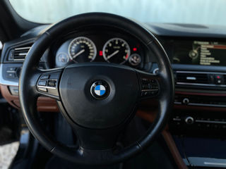 BMW 5 Series foto 16