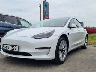 Tesla Model 3 foto 7