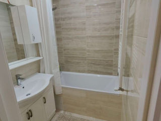 Apartament cu 2 camere, 70 m², Centru, Chișinău foto 15