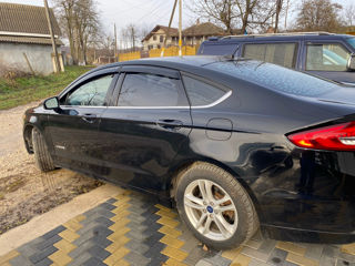 Ford Fusion foto 7