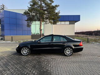 Mercedes E-Class foto 2