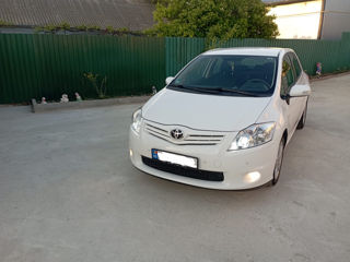 Toyota Auris foto 1