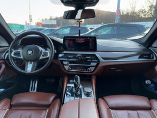 BMW 5 Series foto 8