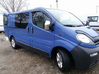 Opel Vivaro foto 1