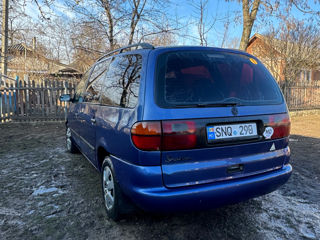 Volkswagen Sharan foto 5