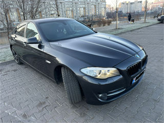 BMW 5 Series foto 2