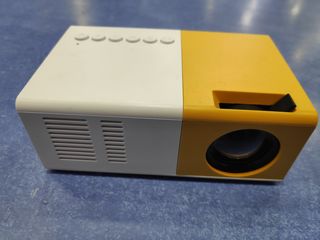Mini Projector J9 HD Home Projector за 699 лей foto 1