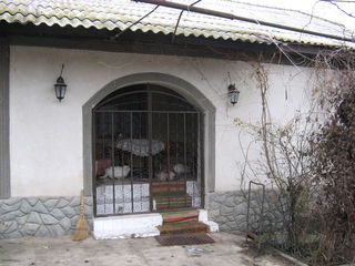 Casa strada principala or. Criuleni (35 km de la Chisinau, asfalt, lot mare cu pomi fructiferi,beci) foto 4