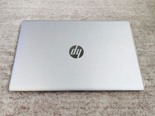 HP 17 . Core i5 -1335U. RAM-16GB. SSD-512GB NVME. Ecran 17.3 Fulhd Ips. Ca Nou! foto 2