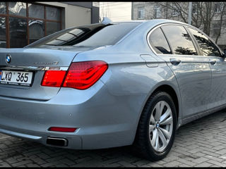 BMW 7 Series foto 4