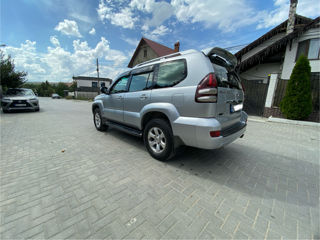 Toyota Land Cruiser Prado foto 4