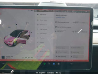 Tesla Model Y foto 17