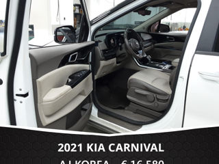 KIA Carnival foto 6