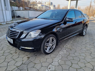 Mercedes E-Class foto 3