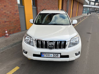 Toyota Land Cruiser Prado foto 2