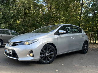 Toyota Auris foto 2