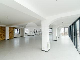 Spațiu comercial, 1305 mp, Centru, 1860000 € ! foto 8