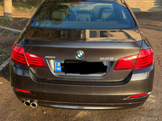 BMW 5 Series foto 2