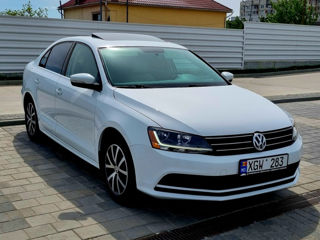 Volkswagen Jetta foto 1