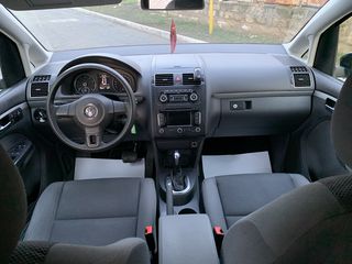 Volkswagen Touran foto 6