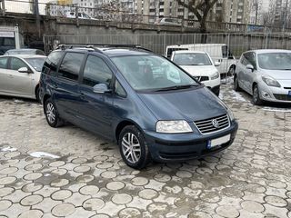 Volkswagen Sharan foto 1