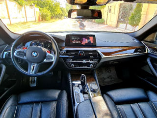 BMW 5 Series foto 6