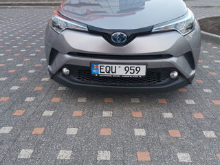 Toyota C-HR foto 3