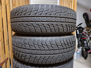 Originale Honda CR-V 225/65 R17 Anvelope Iarna foto 8