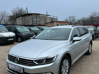 Volkswagen Passat foto 3