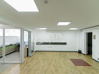 Spațiu comercial / oficiu 850 mp, reparație euro, Botanica, 400000 €  ! foto 6