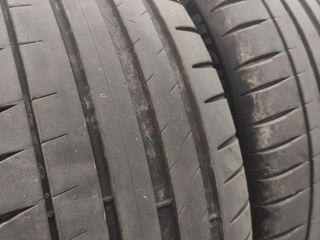 235/40R19 foto 2