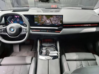 BMW 5 Series foto 7