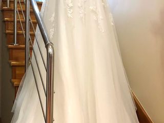 Продам свадебные платья новые фирменные foto 4